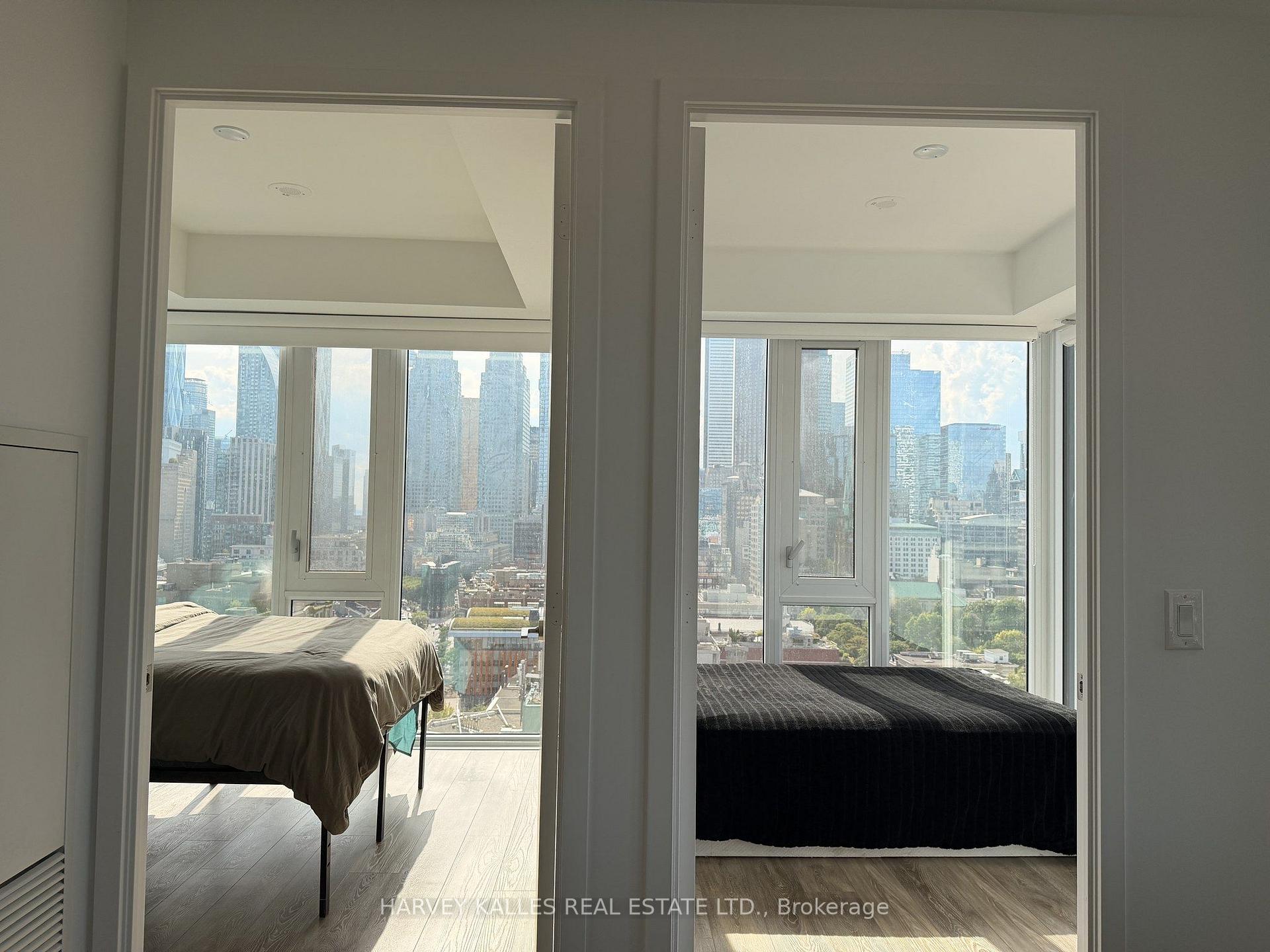 158 Front Street E 1704, Toronto Unit: 1704