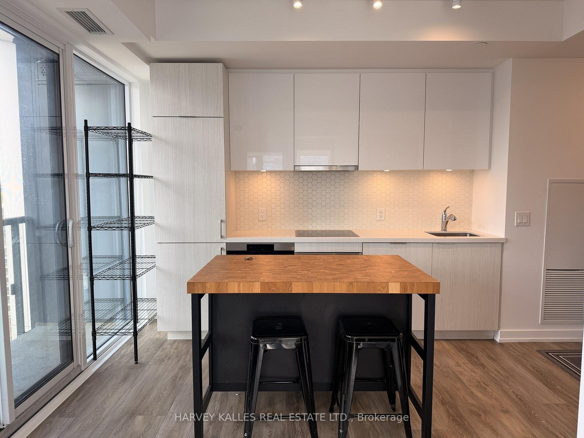158 Front Street E 1704, Toronto Unit: 1704
