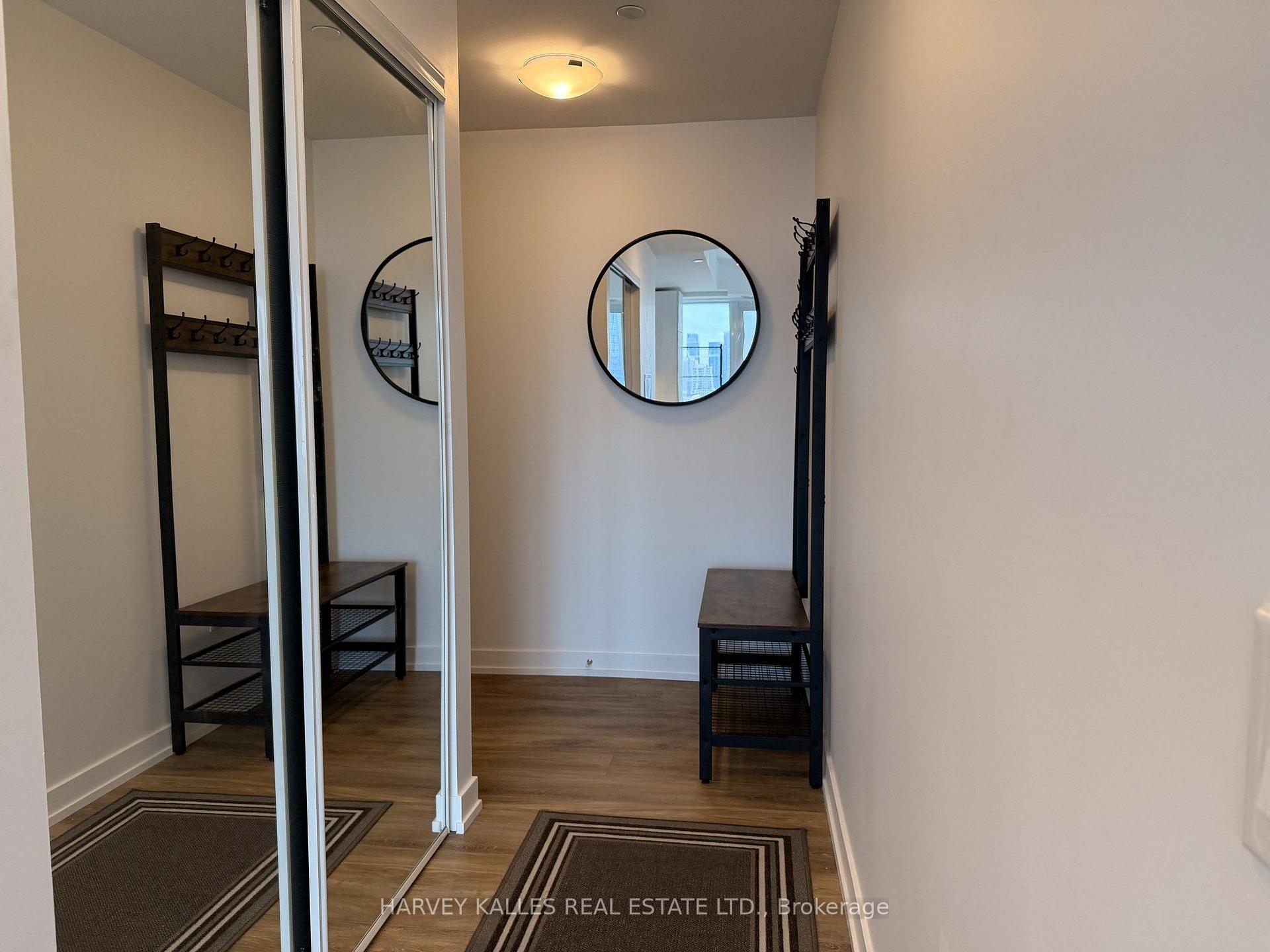 158 Front Street E 1704, Toronto Unit: 1704