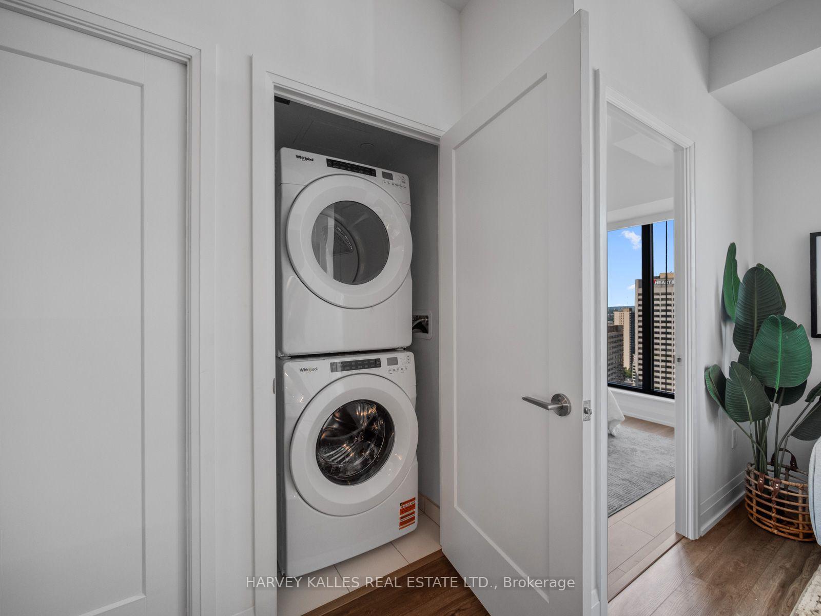 20 Soudan Avenue 3609, Toronto Unit: 3609