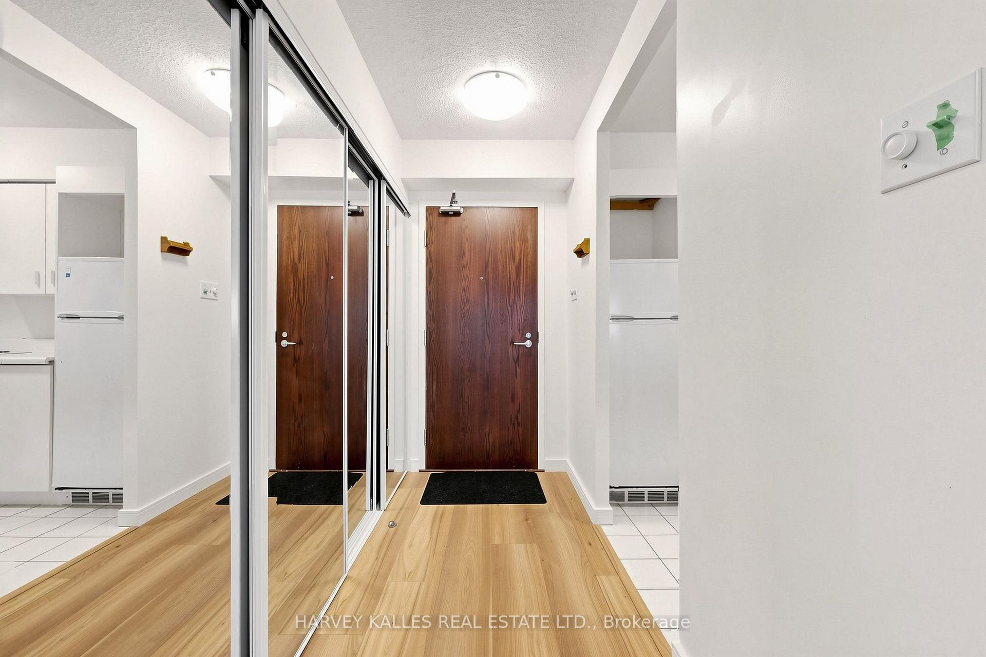 1055 Bay Street 408, Toronto Unit: 408