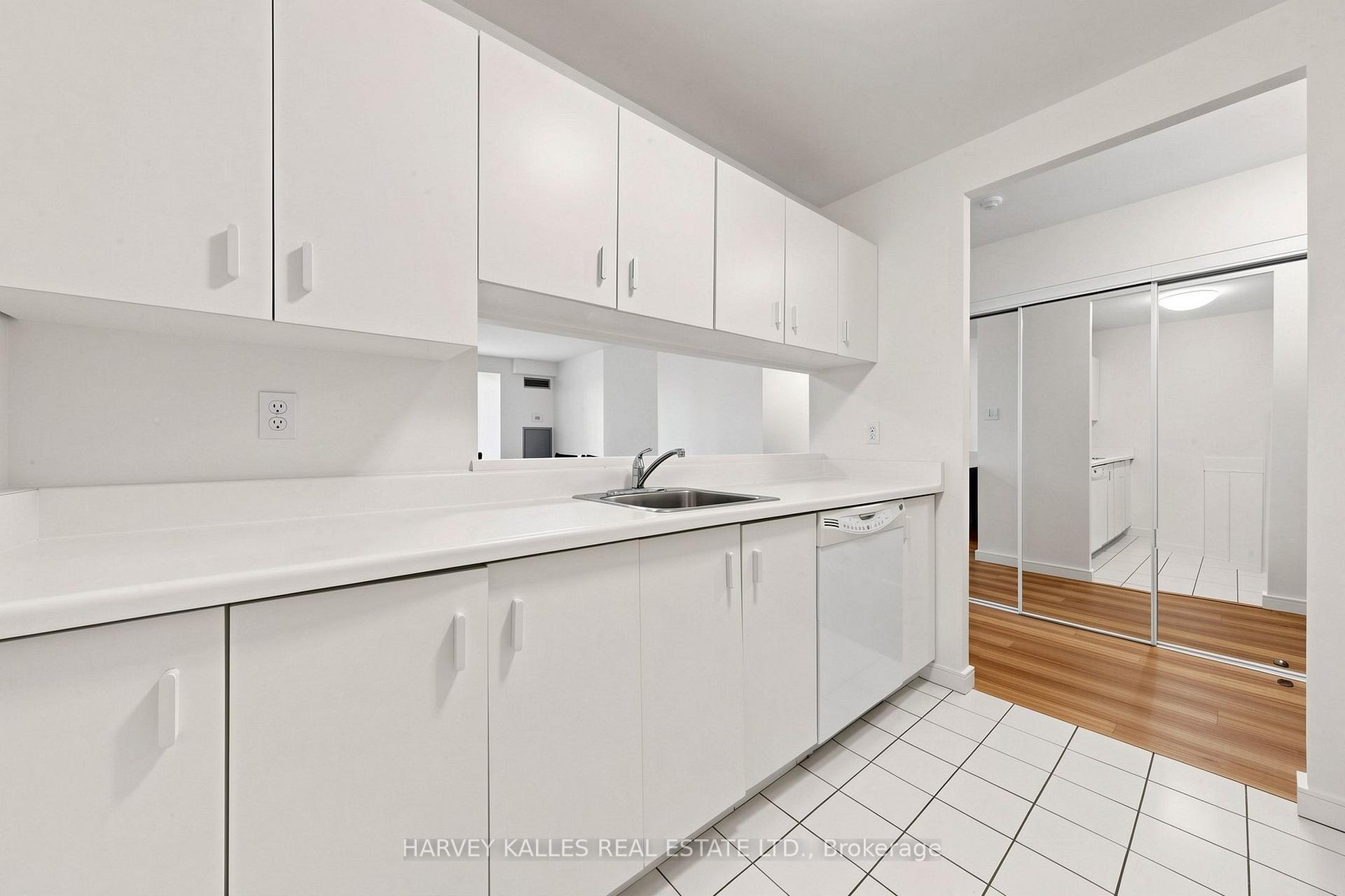 1055 Bay Street 408, Toronto Unit: 408