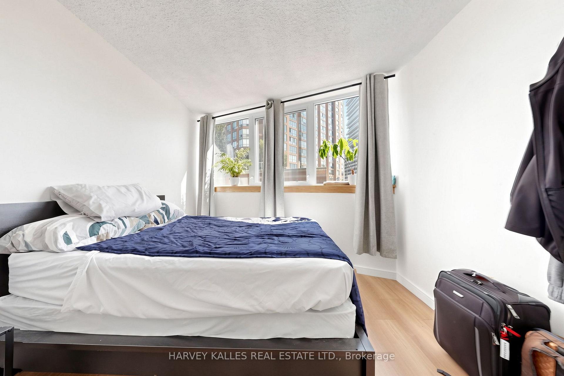 1055 Bay Street 408, Toronto Unit: 408