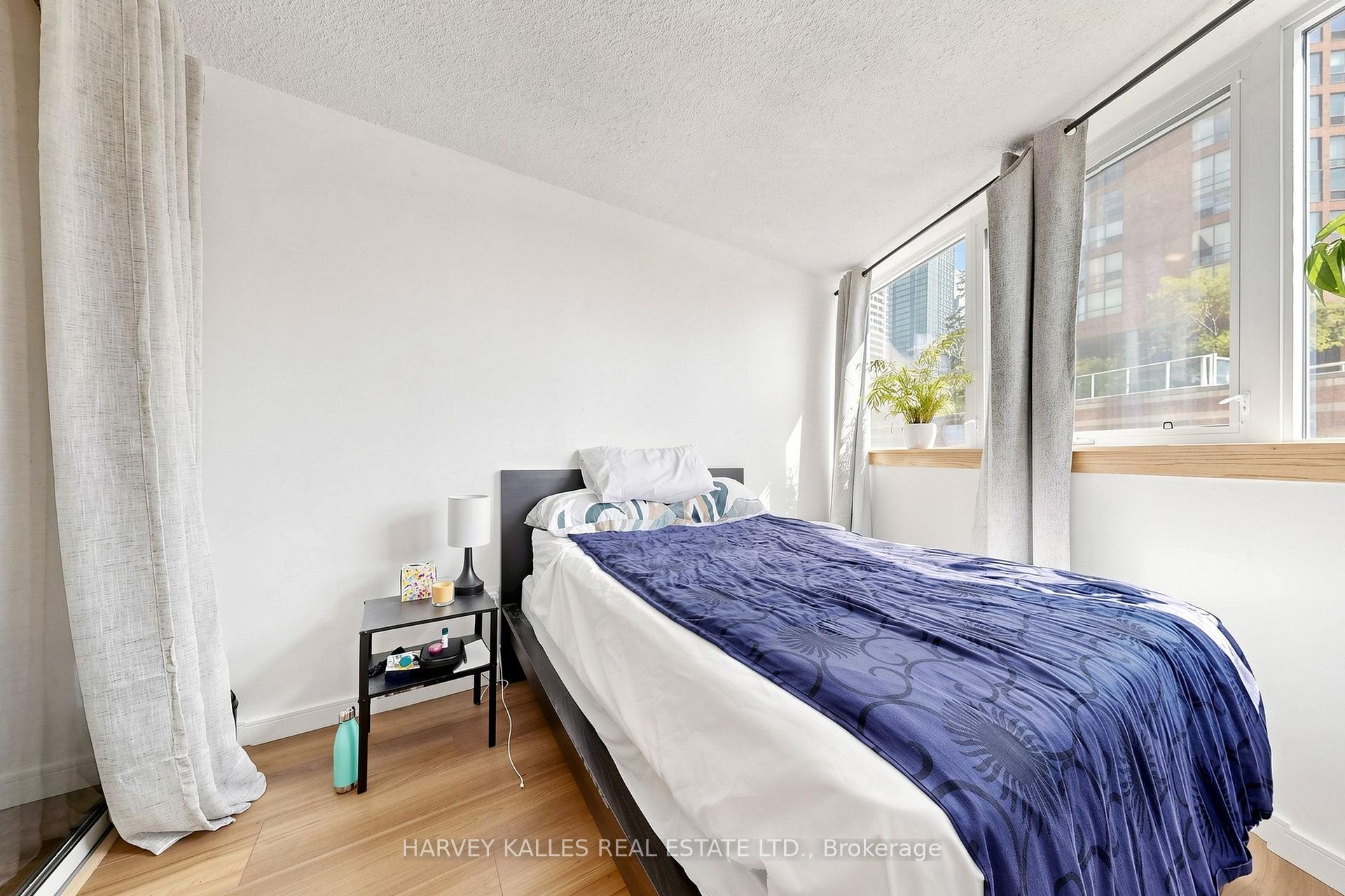1055 Bay Street 408, Toronto Unit: 408