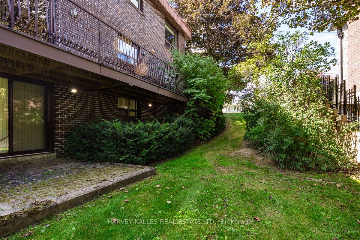 30 Coreydale Court, Toronto