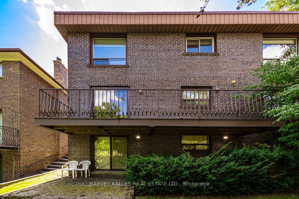 30 Coreydale Court, Toronto