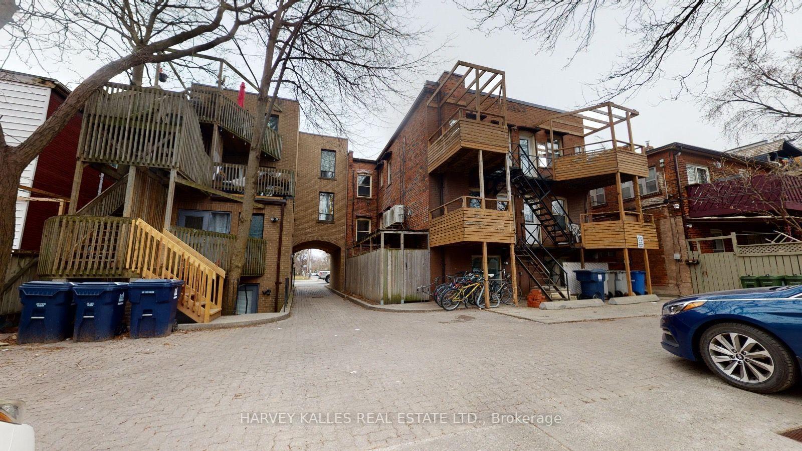 1065 Bathurst Street 2, Toronto Unit: 2