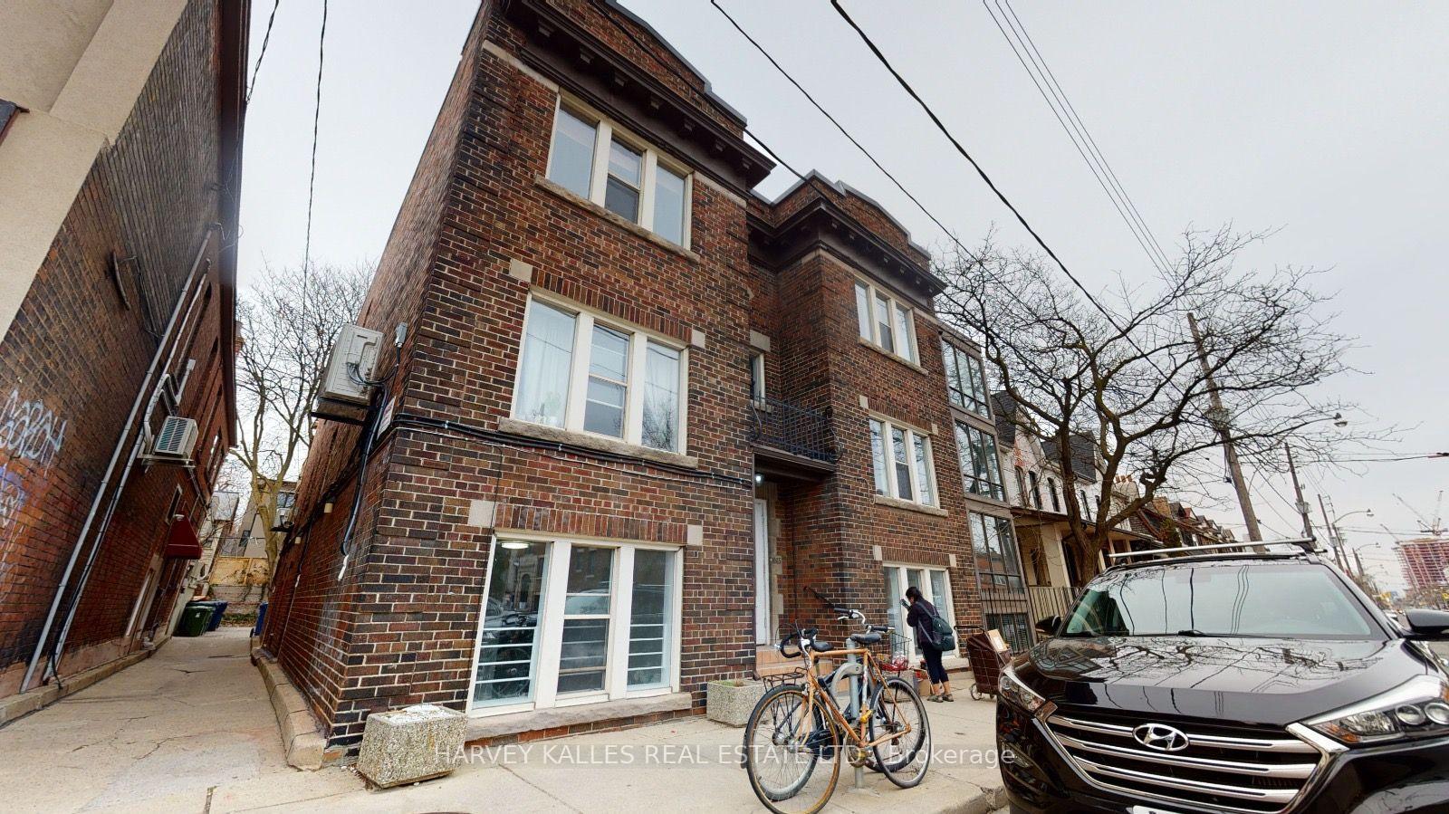 1065 Bathurst Street 2, Toronto Unit: 2