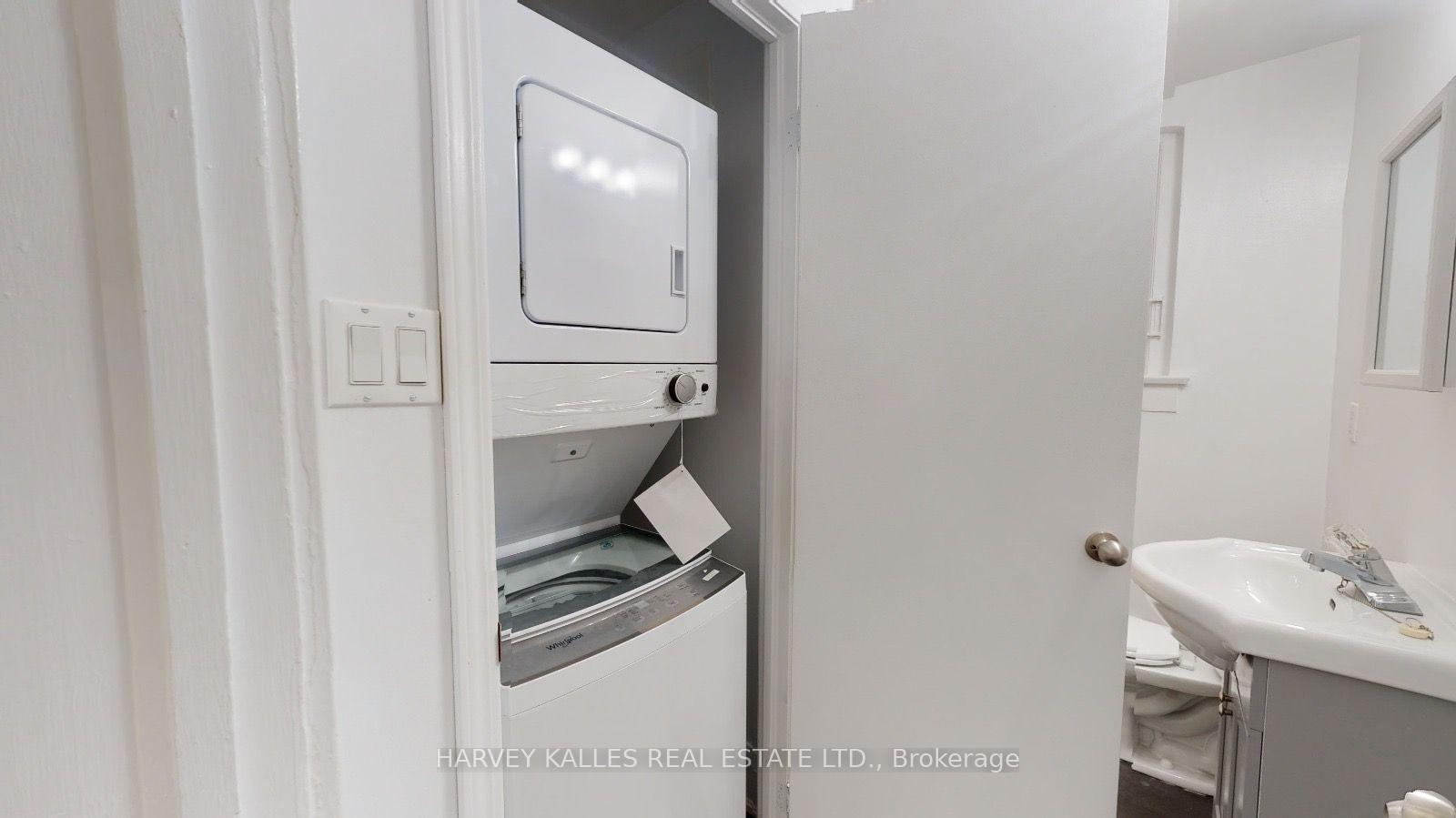 1065 Bathurst Street 2, Toronto Unit: 2