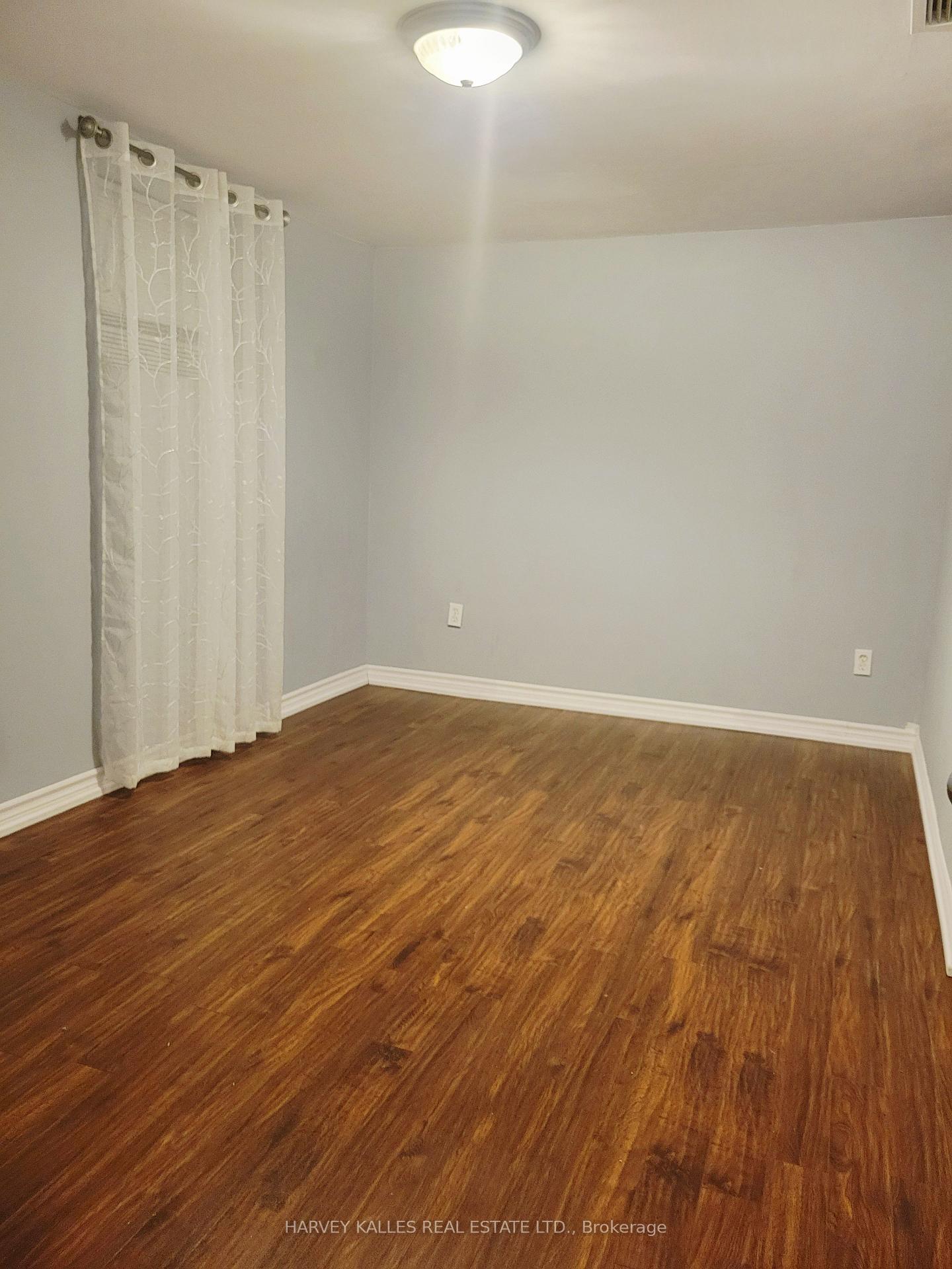 85 Lanark Avenue Lower, Toronto Unit: Lower