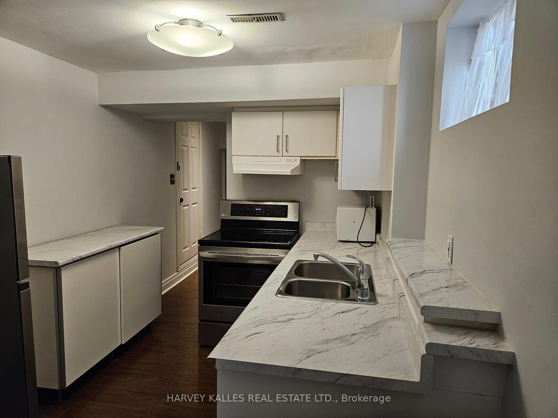 85 Lanark Avenue Lower, Toronto Unit: Lower
