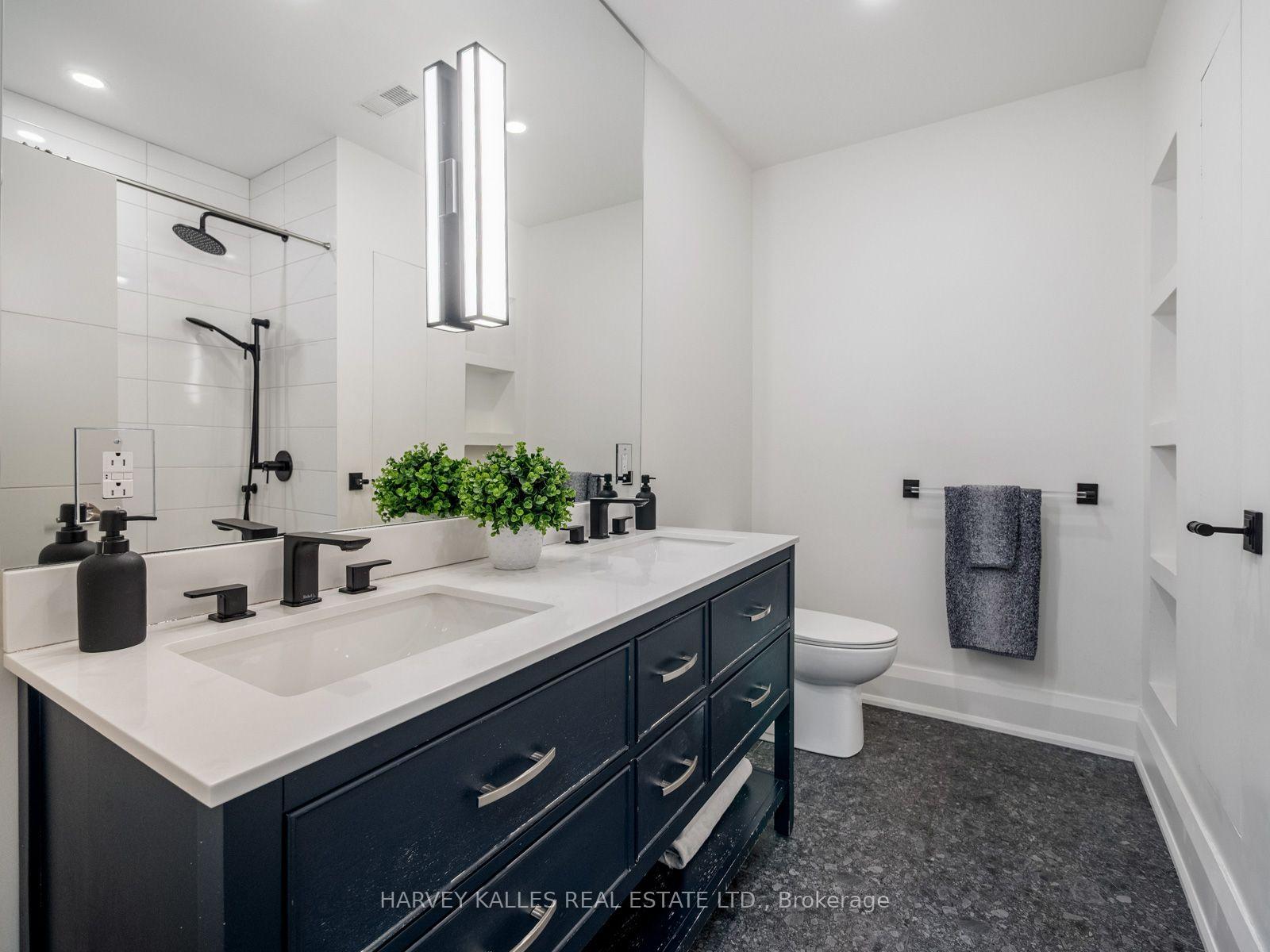 381 Glenholme Avenue, Toronto