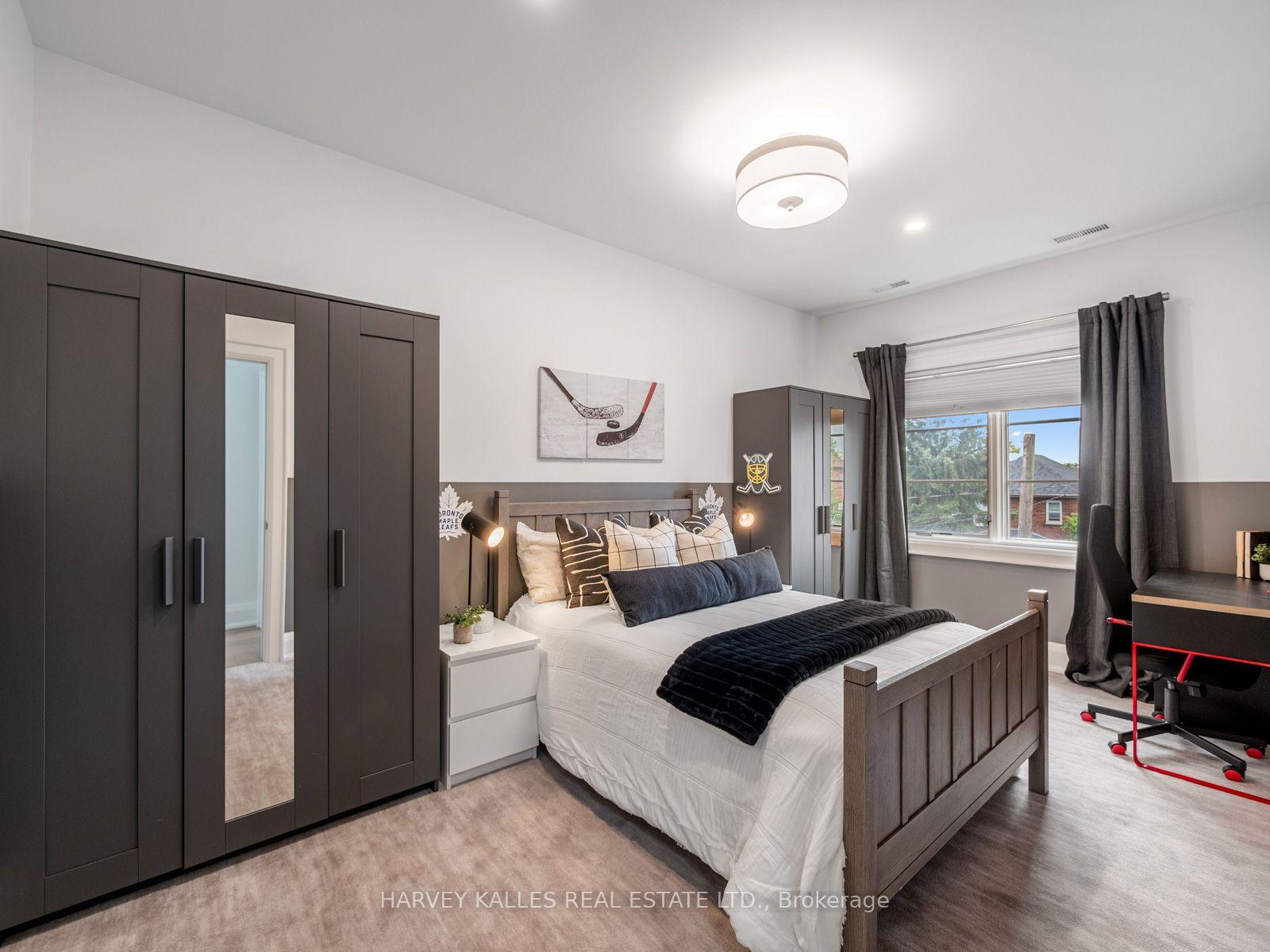 381 Glenholme Avenue, Toronto
