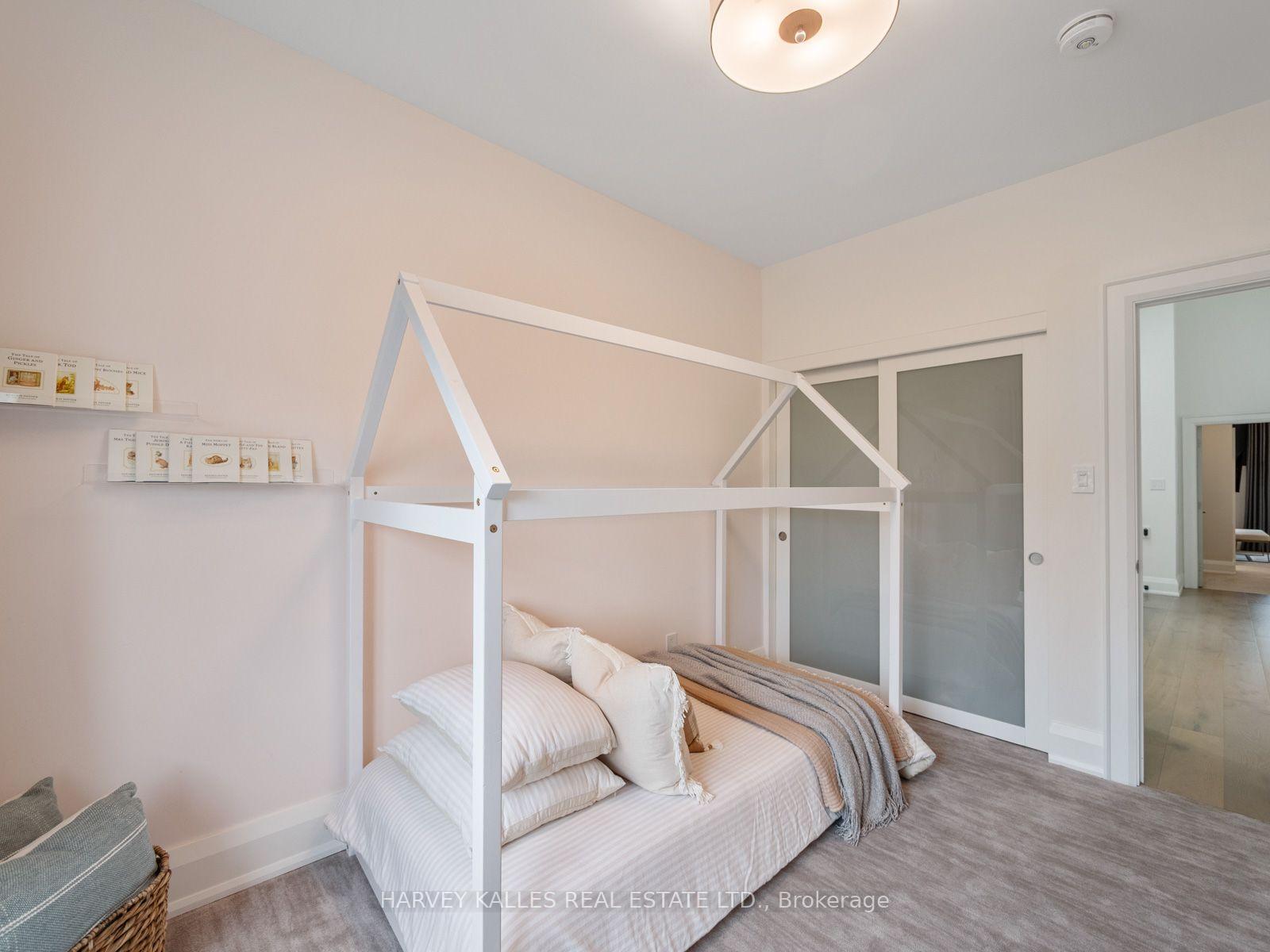 381 Glenholme Avenue, Toronto