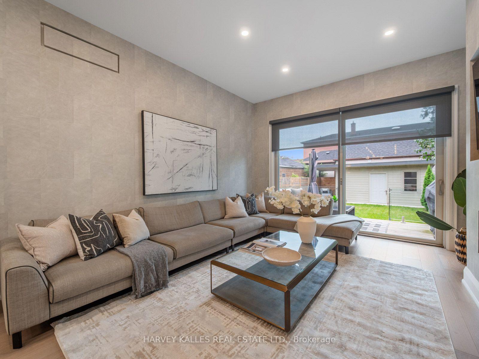 381 Glenholme Avenue, Toronto