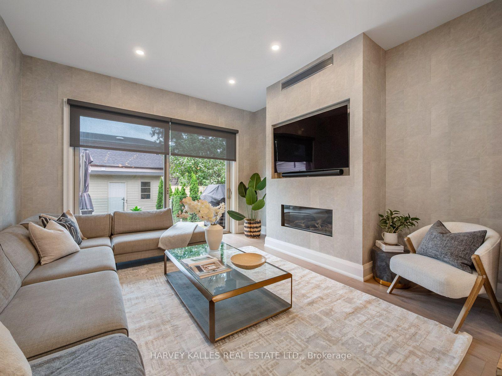 381 Glenholme Avenue, Toronto