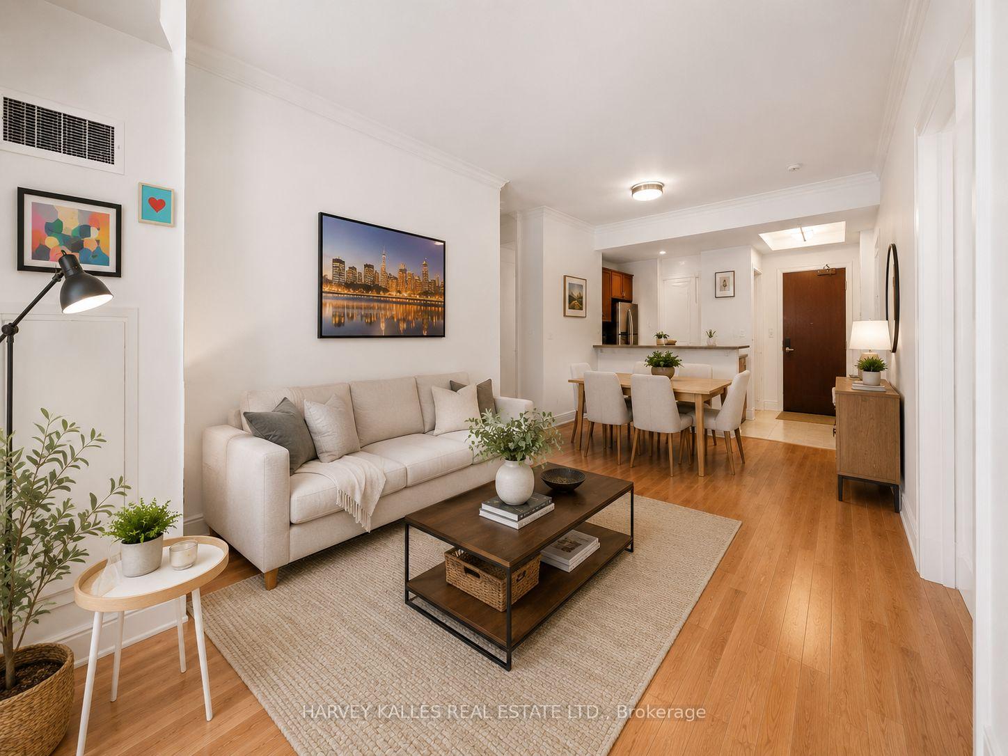 38 William Carson Crescent 810, Toronto Unit: 810