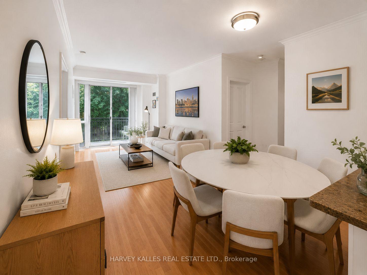 38 William Carson Crescent 810, Toronto Unit: 810