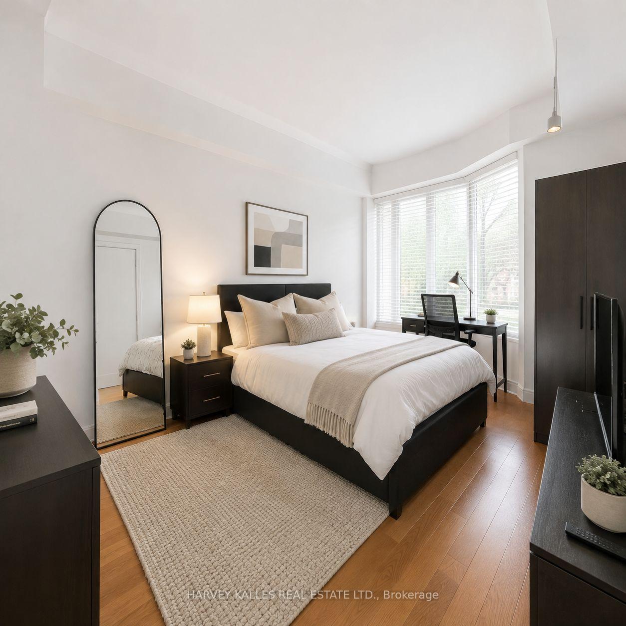 38 William Carson Crescent 810, Toronto Unit: 810