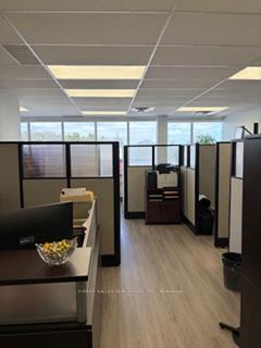 170 The Donway West 213, Toronto Unit: 213