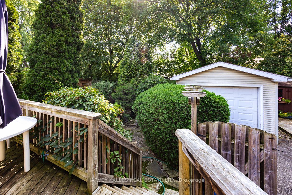 109 Old Orchard Grove, Toronto