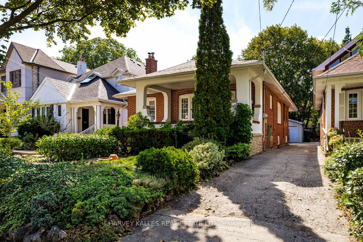 109 Old Orchard Grove, Toronto