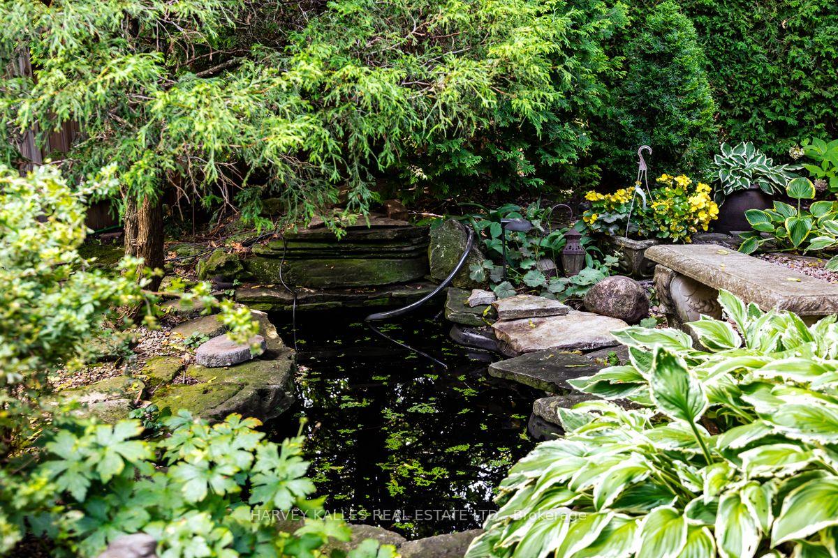 109 Old Orchard Grove, Toronto