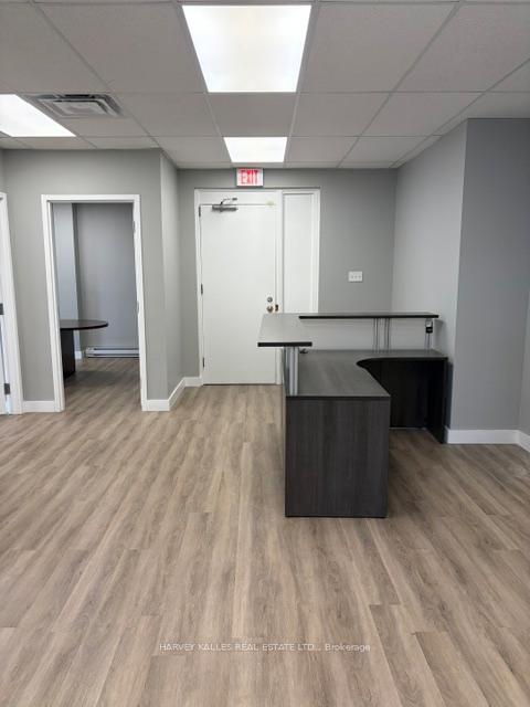 170 The Donway West 215, Toronto Unit: 215