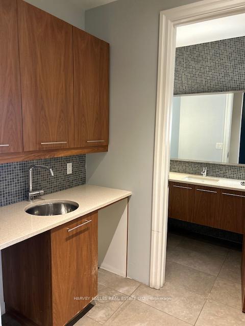 109 Vanderhoof Avenue 200, Toronto Unit: 200