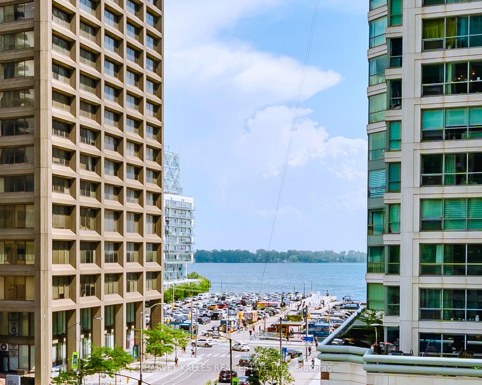 16 Yonge Street 3211, Toronto Unit: 3211