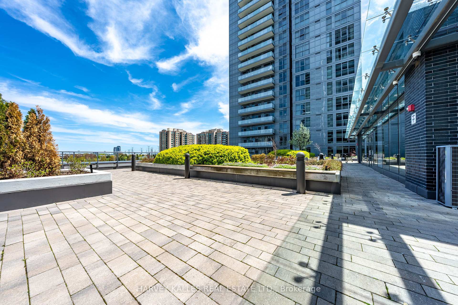 16 Yonge Street 3211, Toronto Unit: 3211