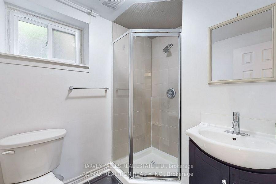 142 Combe Avenue Lower, Toronto Unit: Lower