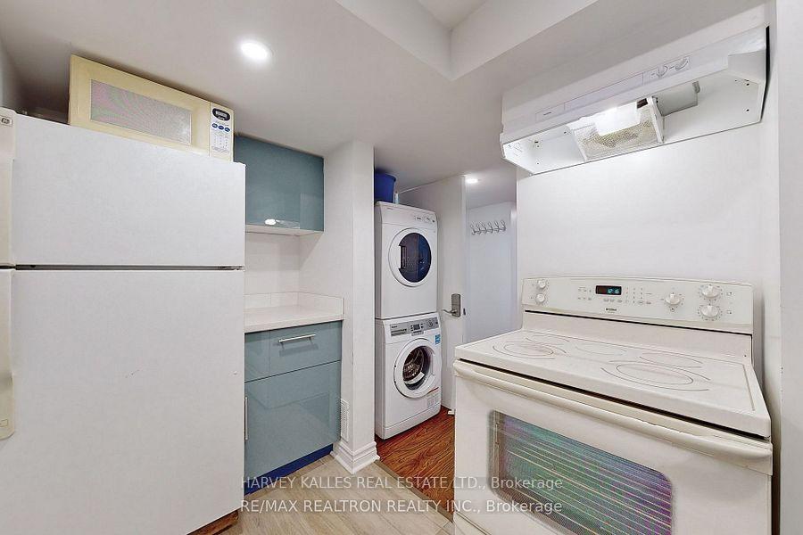 142 Combe Avenue Lower, Toronto Unit: Lower