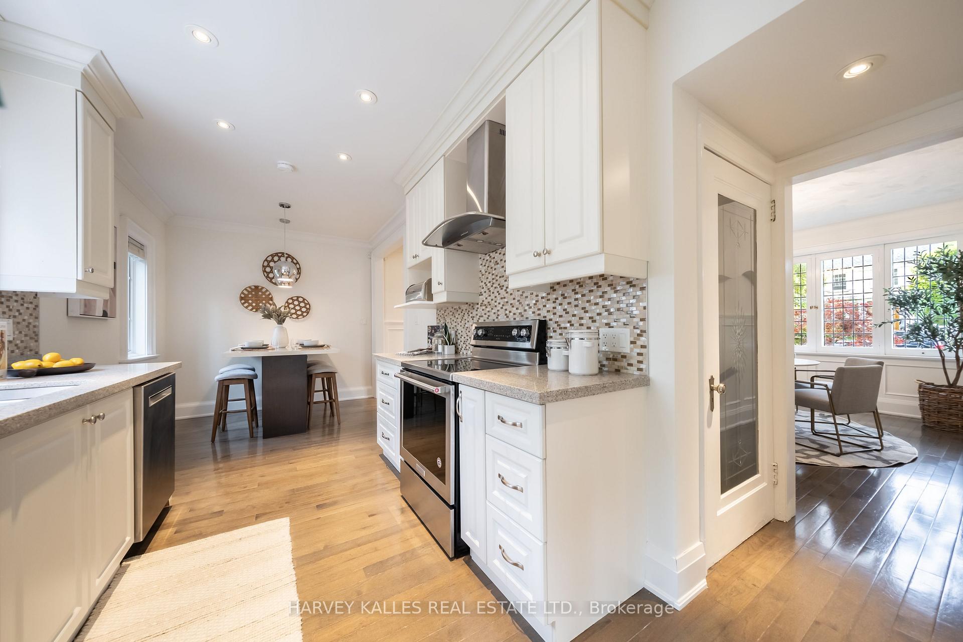 6 Browside Avenue, Toronto