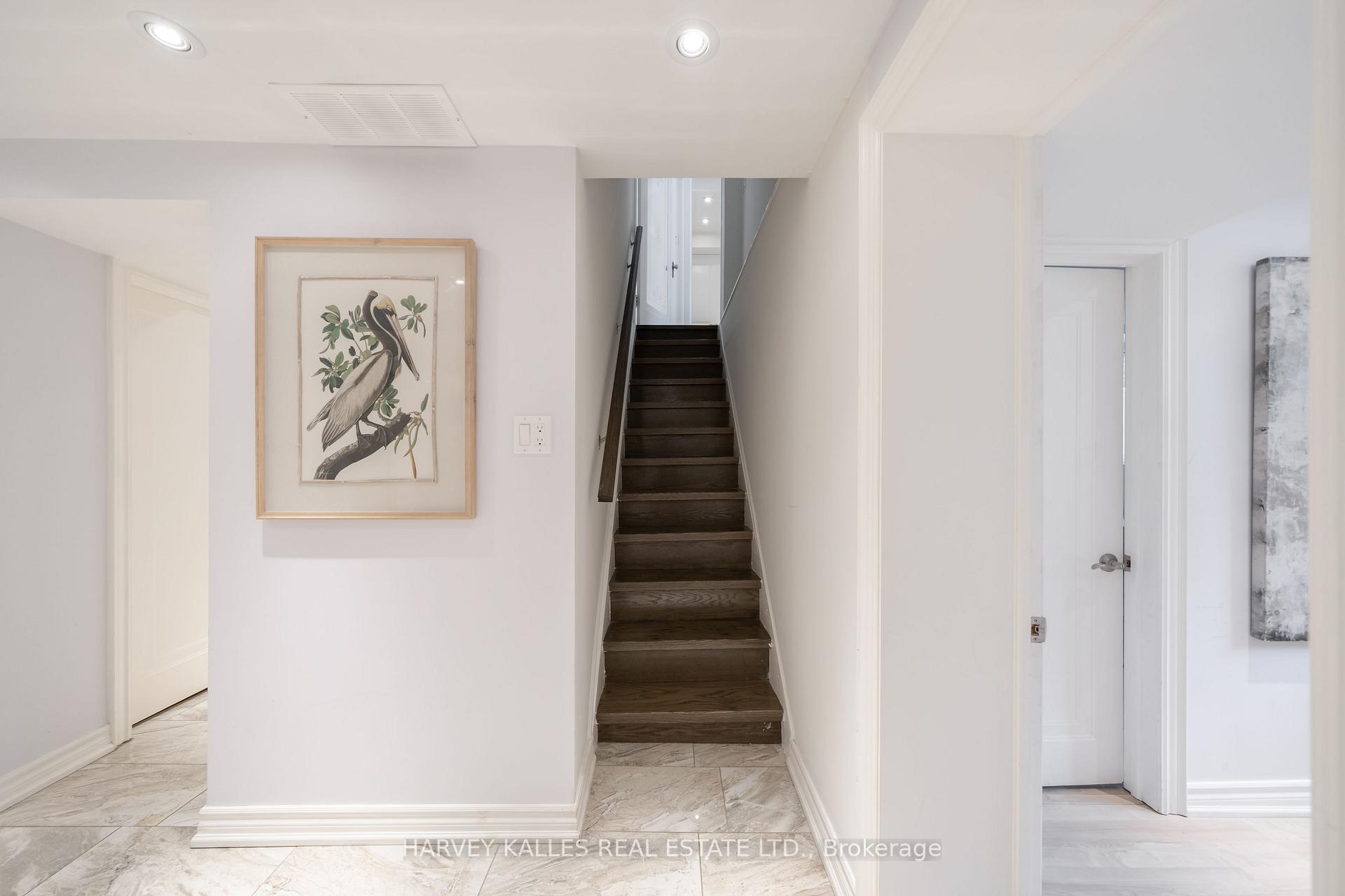 6 Browside Avenue, Toronto