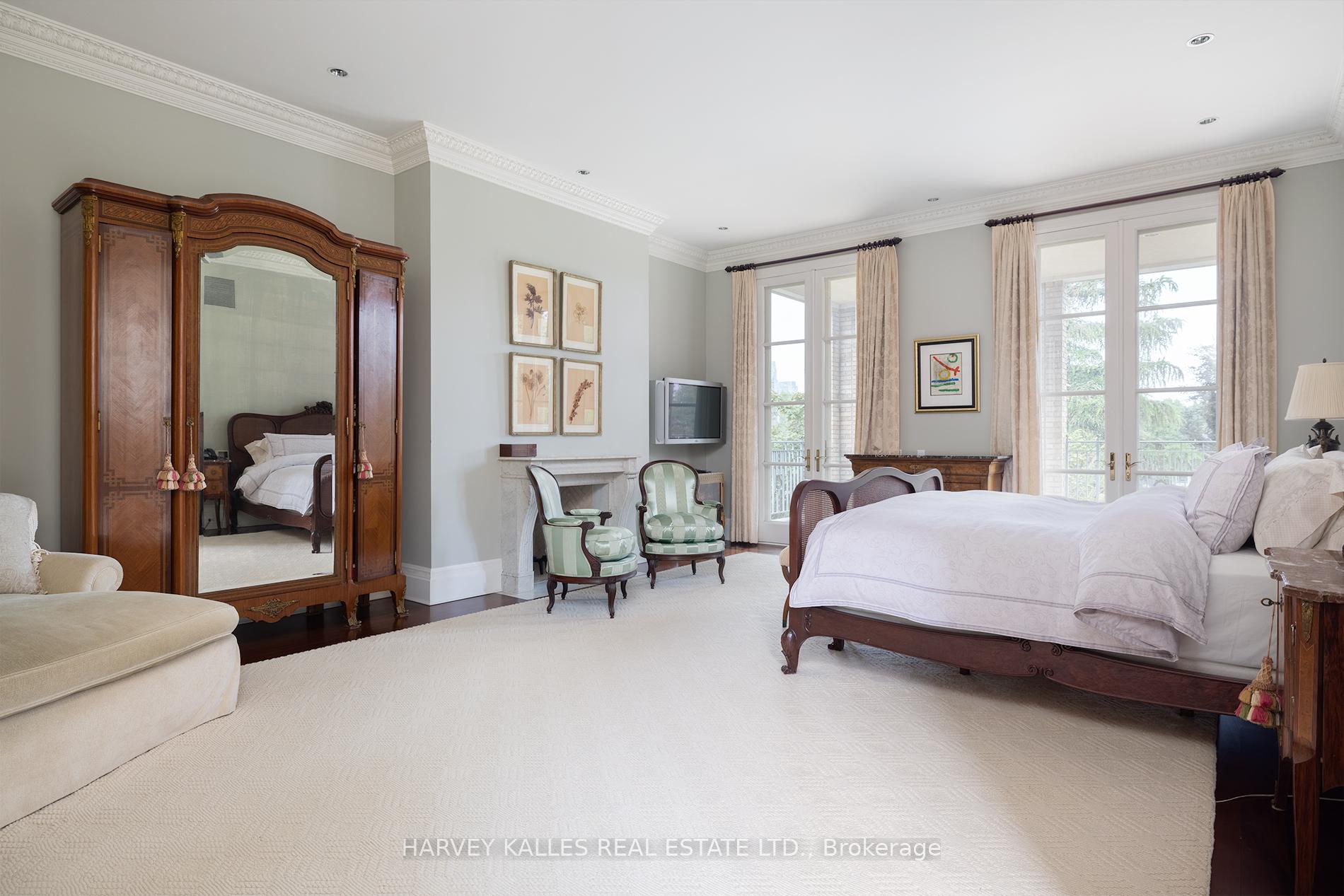 173 Dunvegan Road, Toronto