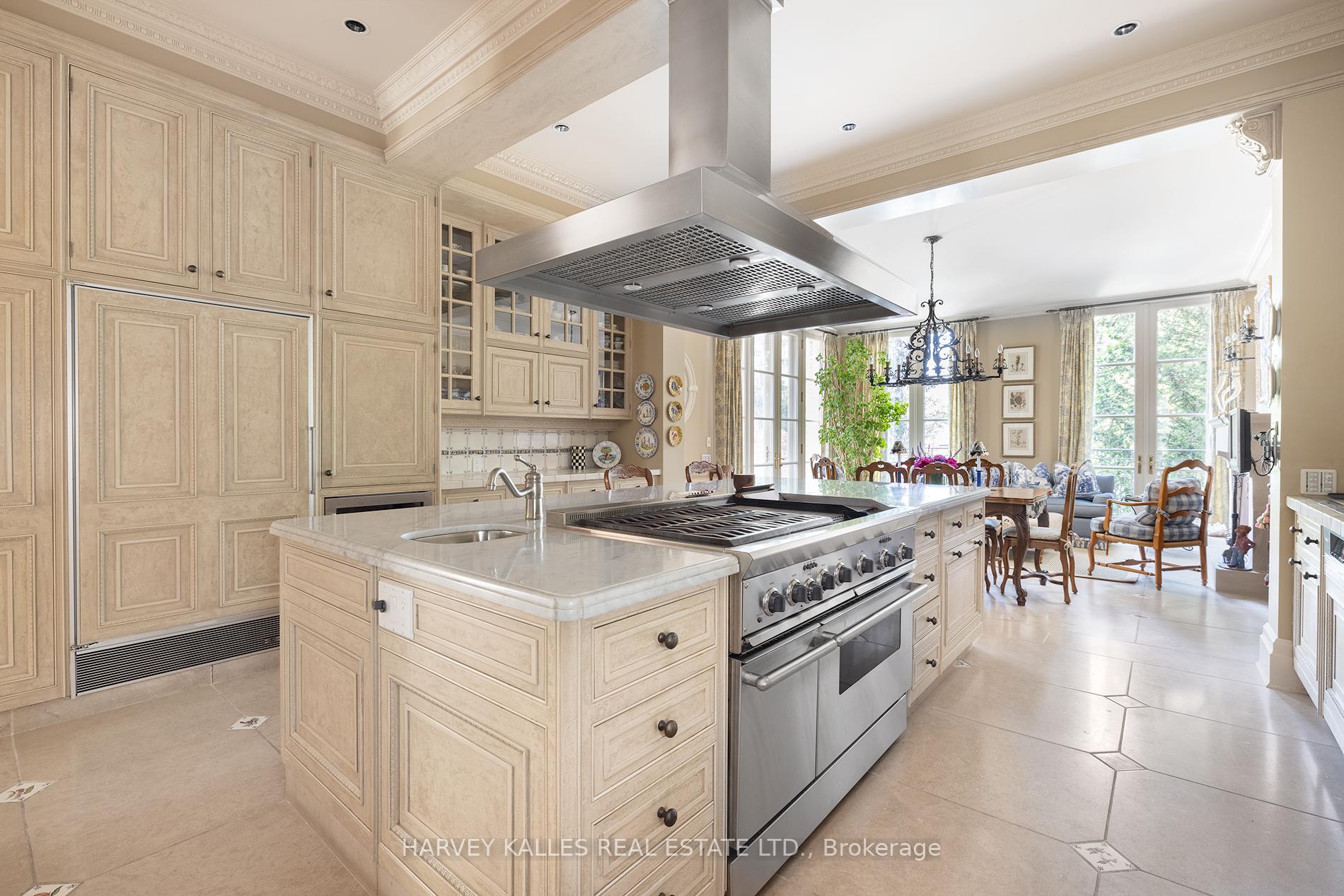 173 Dunvegan Road, Toronto