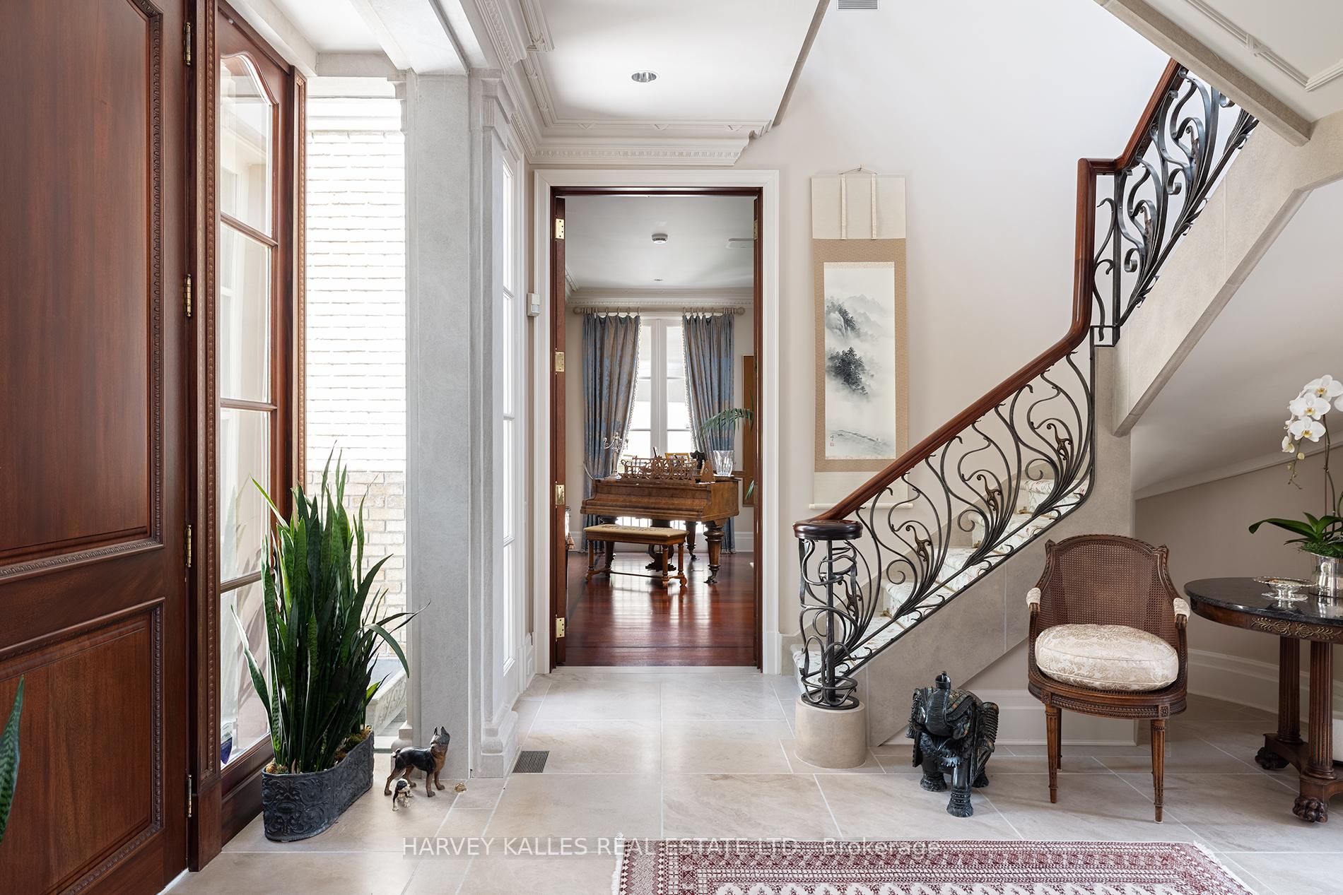 173 Dunvegan Road, Toronto