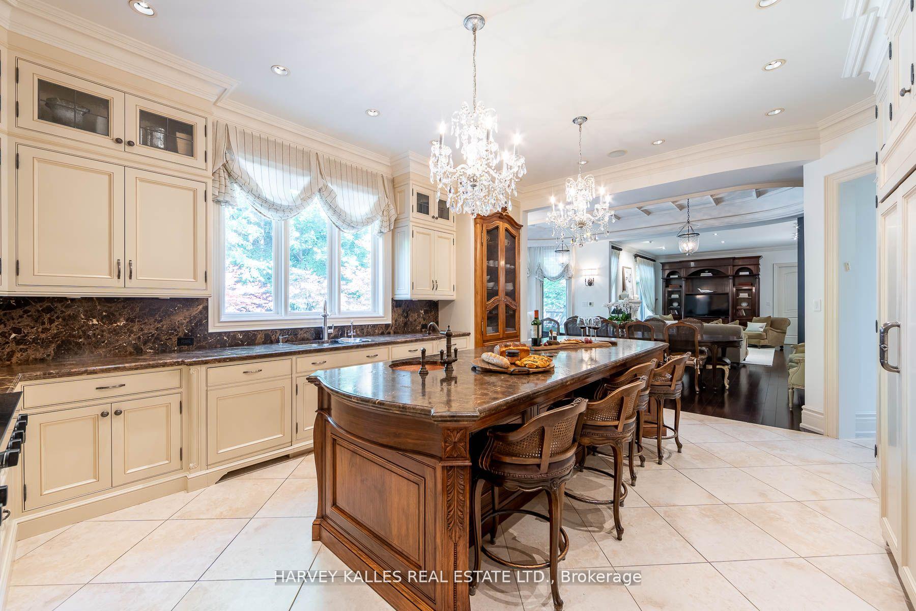 48 Wimpole Drive, Toronto