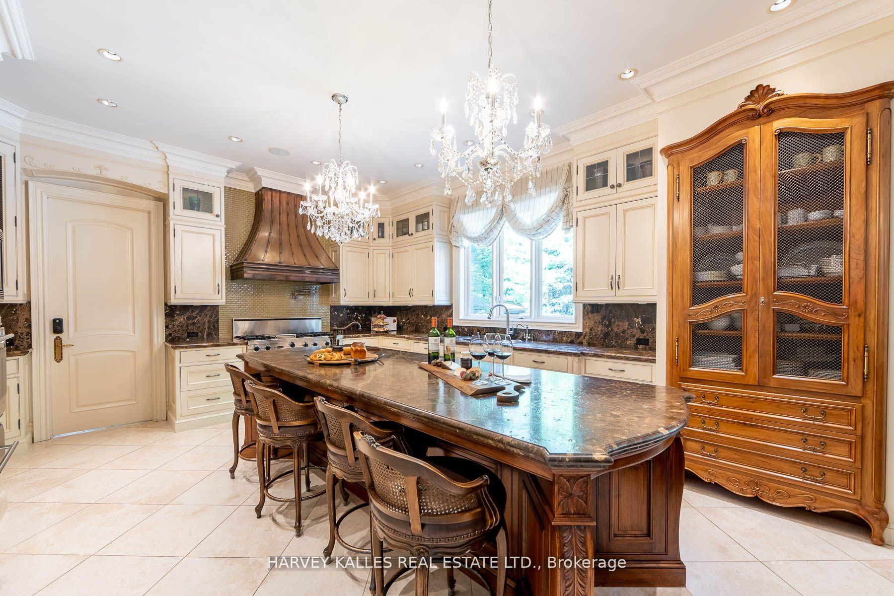 48 Wimpole Drive, Toronto