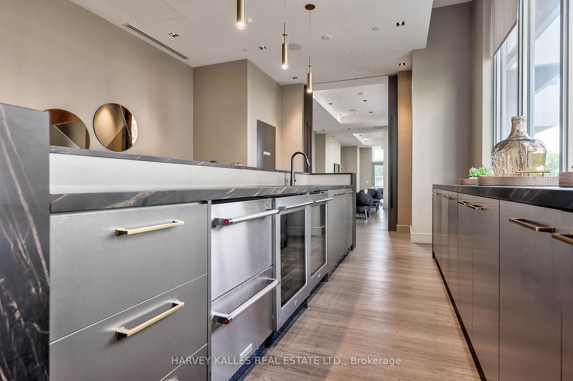 25 Holly Street PH03, Toronto Unit: PH03