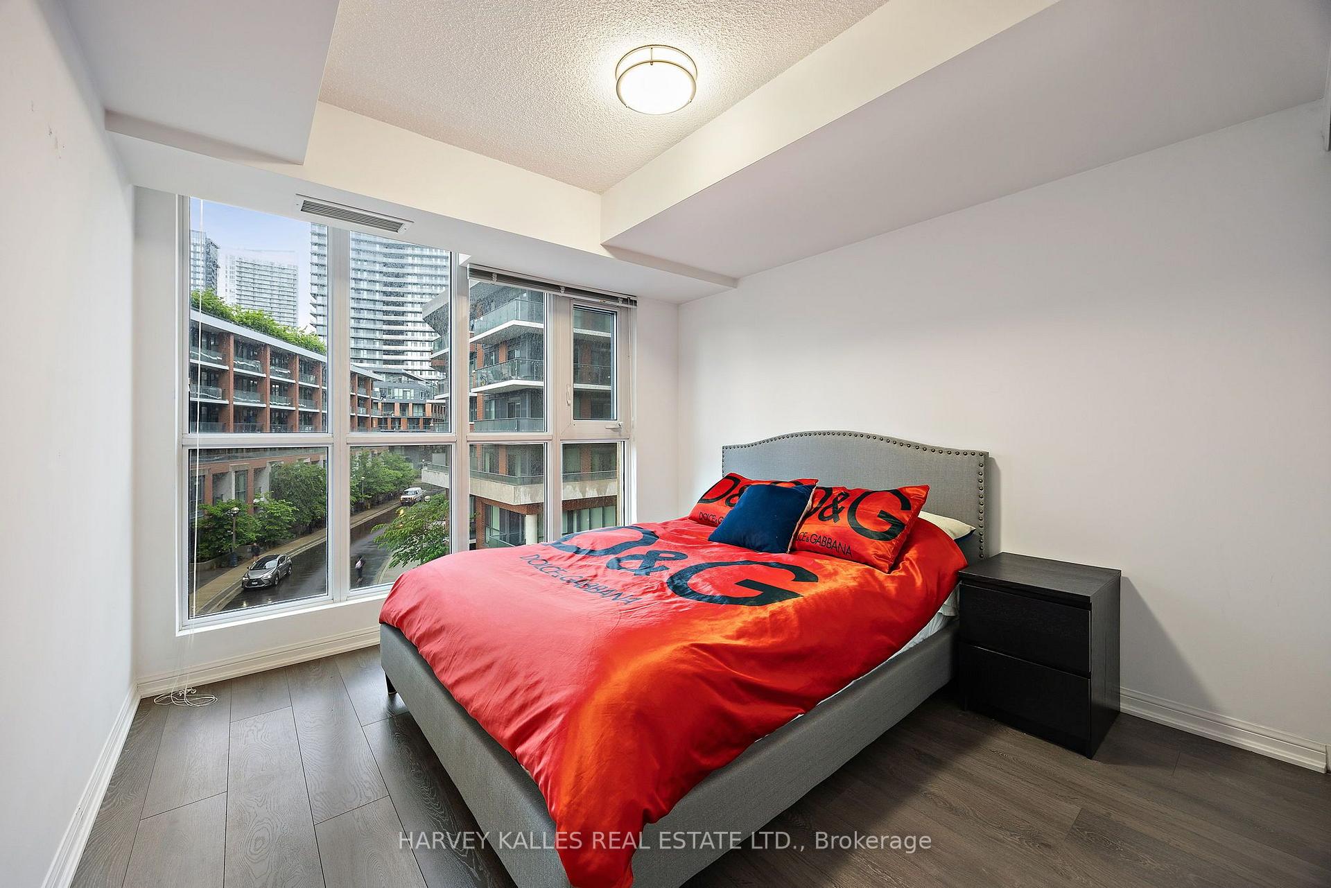 38 Grand Magazine Street 628, Toronto Unit: 628