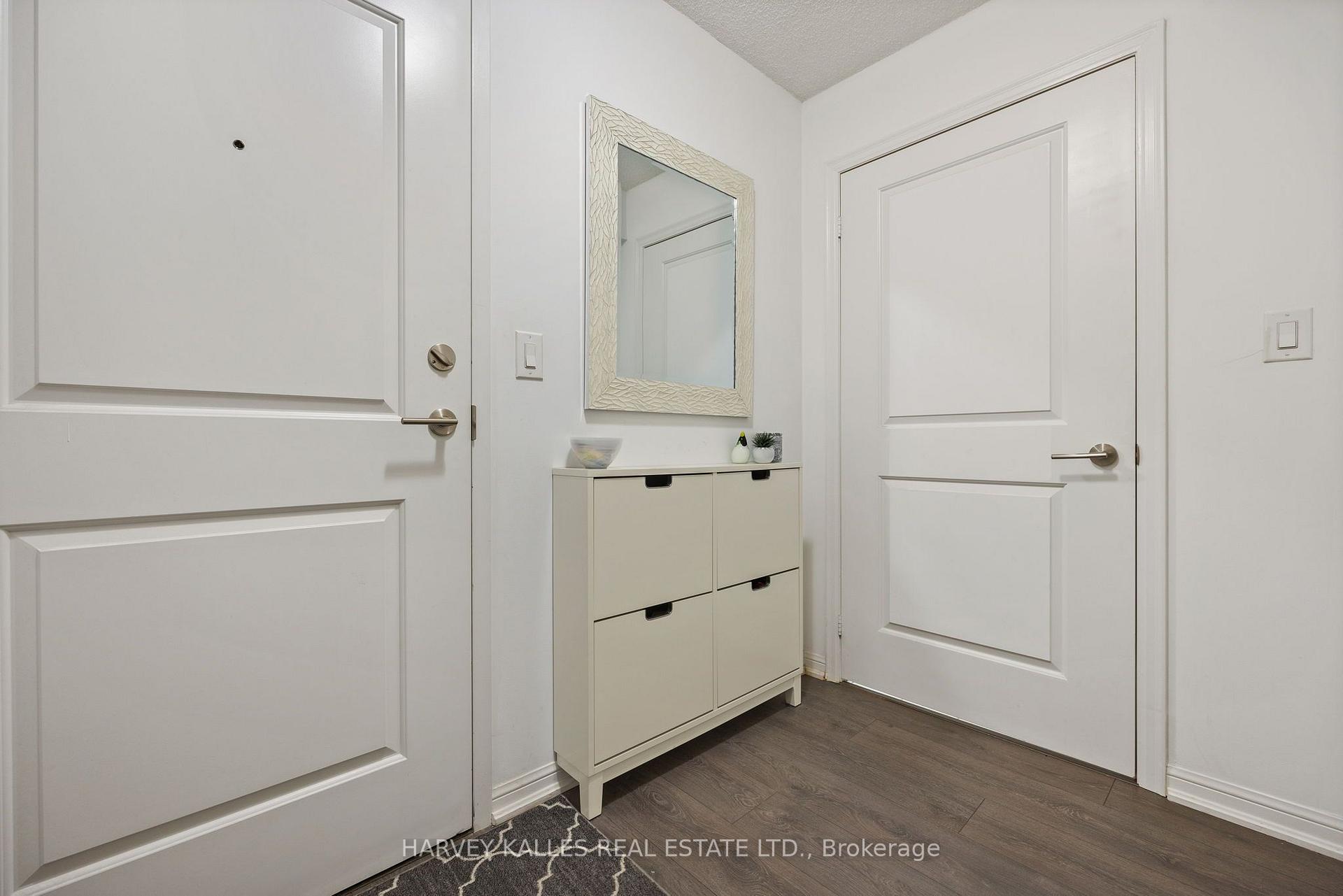 38 Grand Magazine Street 628, Toronto Unit: 628