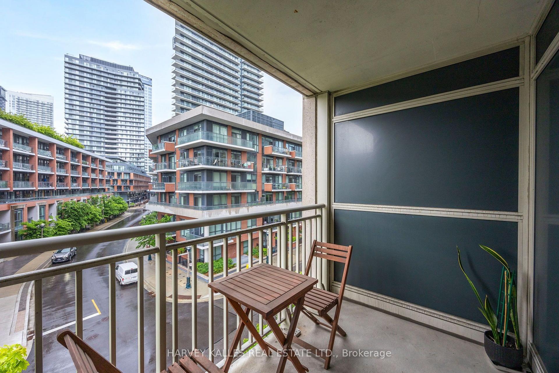 38 Grand Magazine Street 628, Toronto Unit: 628