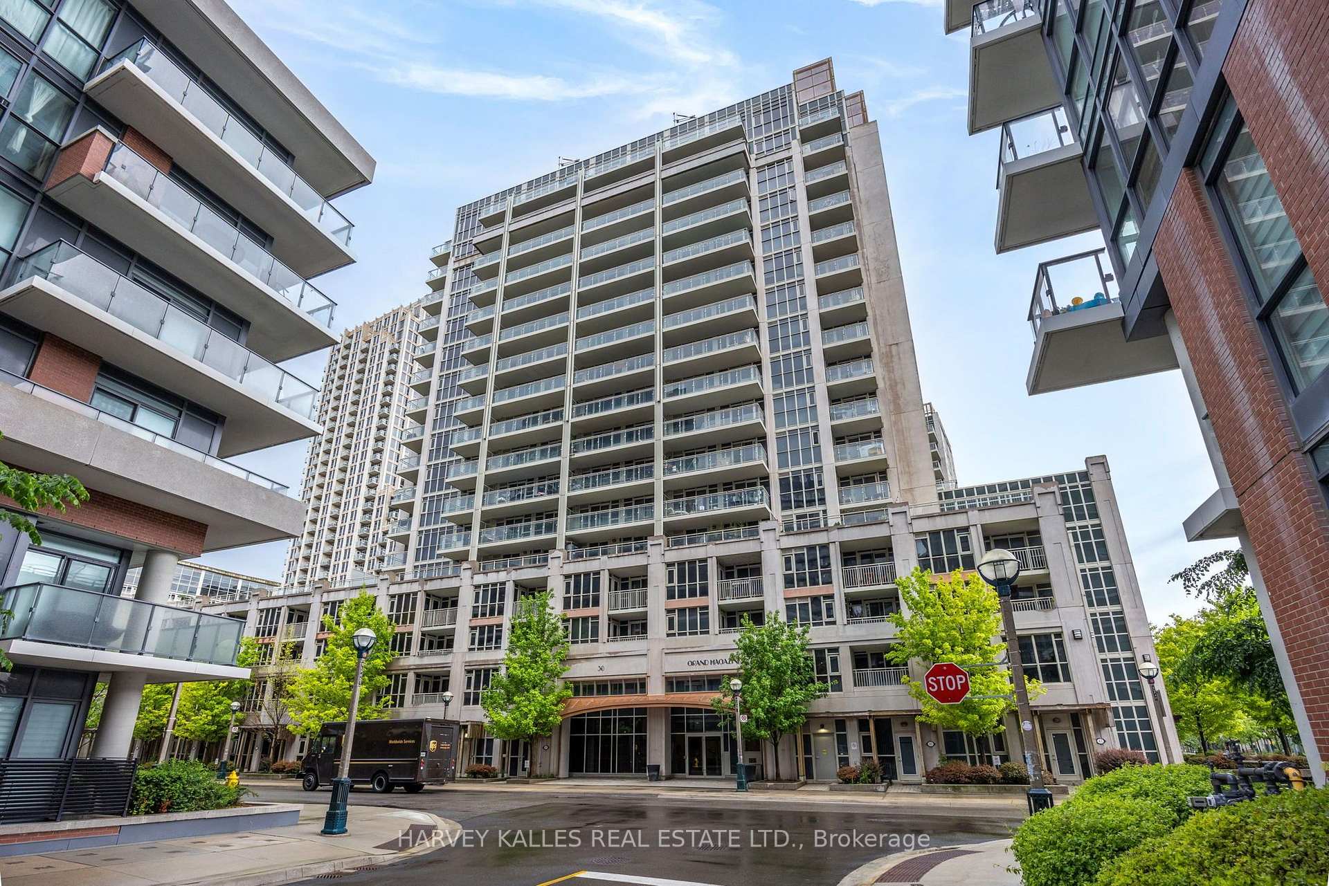 38 Grand Magazine Street 628, Toronto Unit: 628