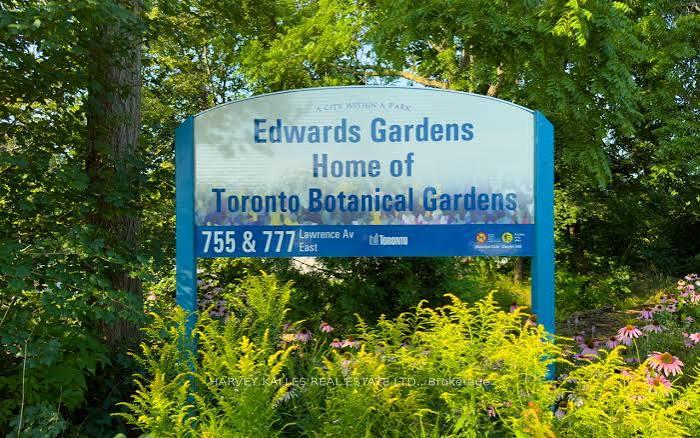 160 The Donway W 411, Toronto Unit: 411