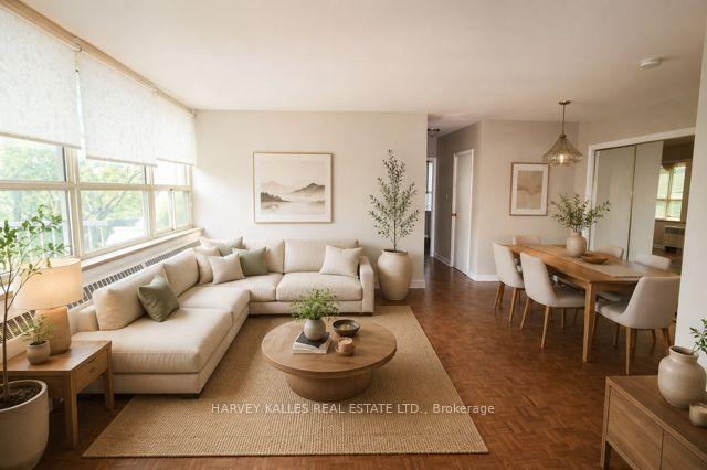 160 The Donway W 411, Toronto Unit: 411