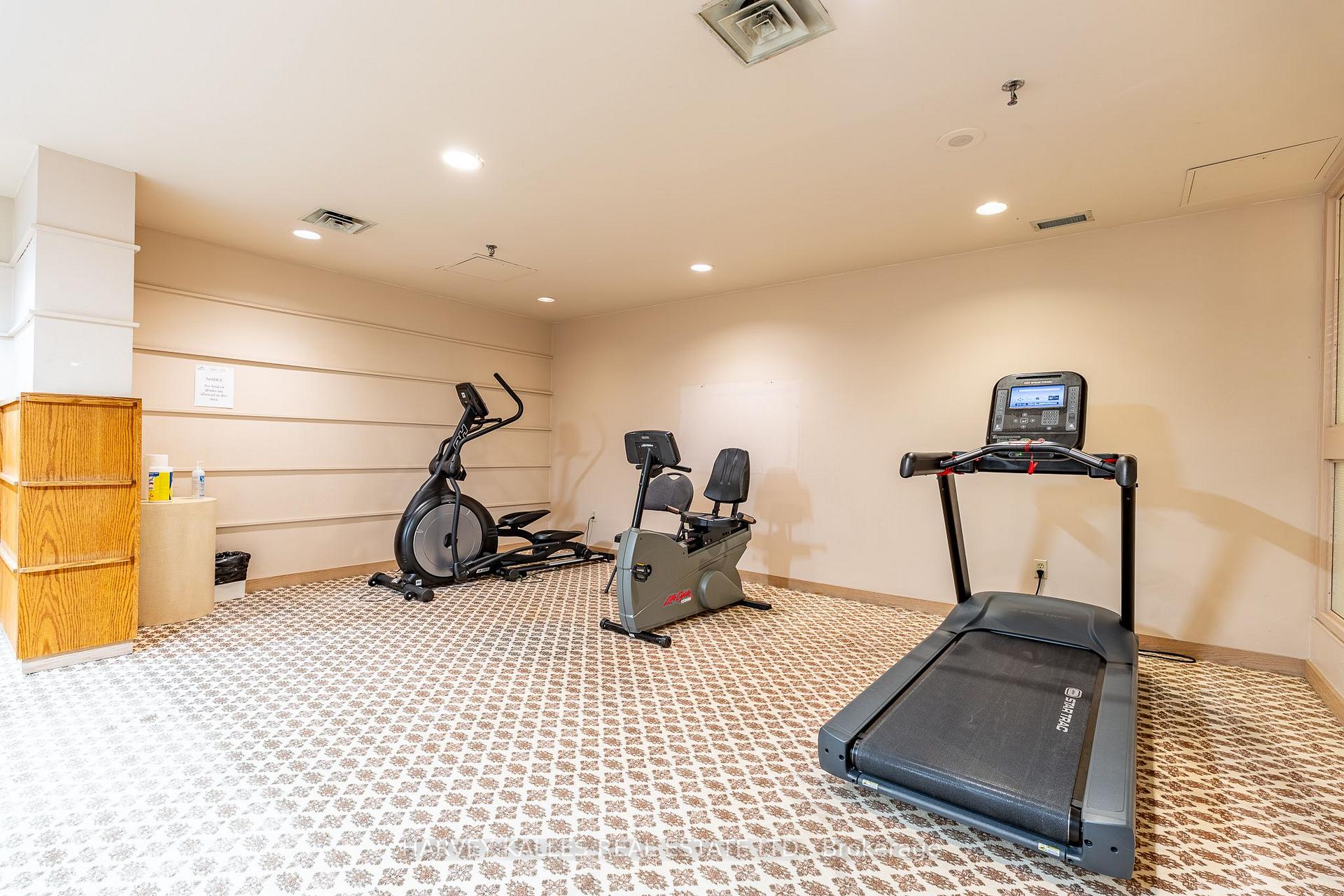 5 Kenneth Avenue 205, Toronto Unit: 205