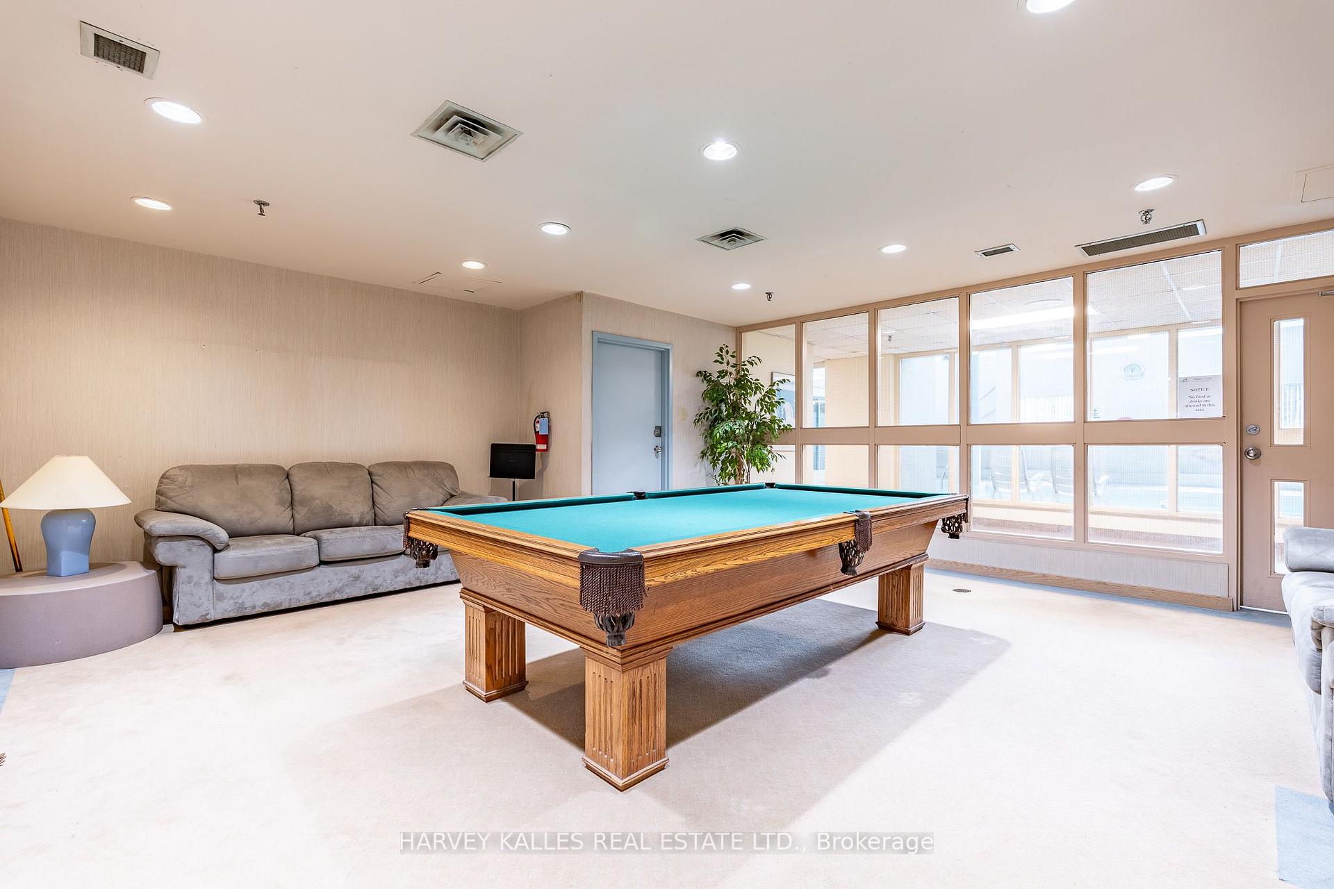 5 Kenneth Avenue 205, Toronto Unit: 205