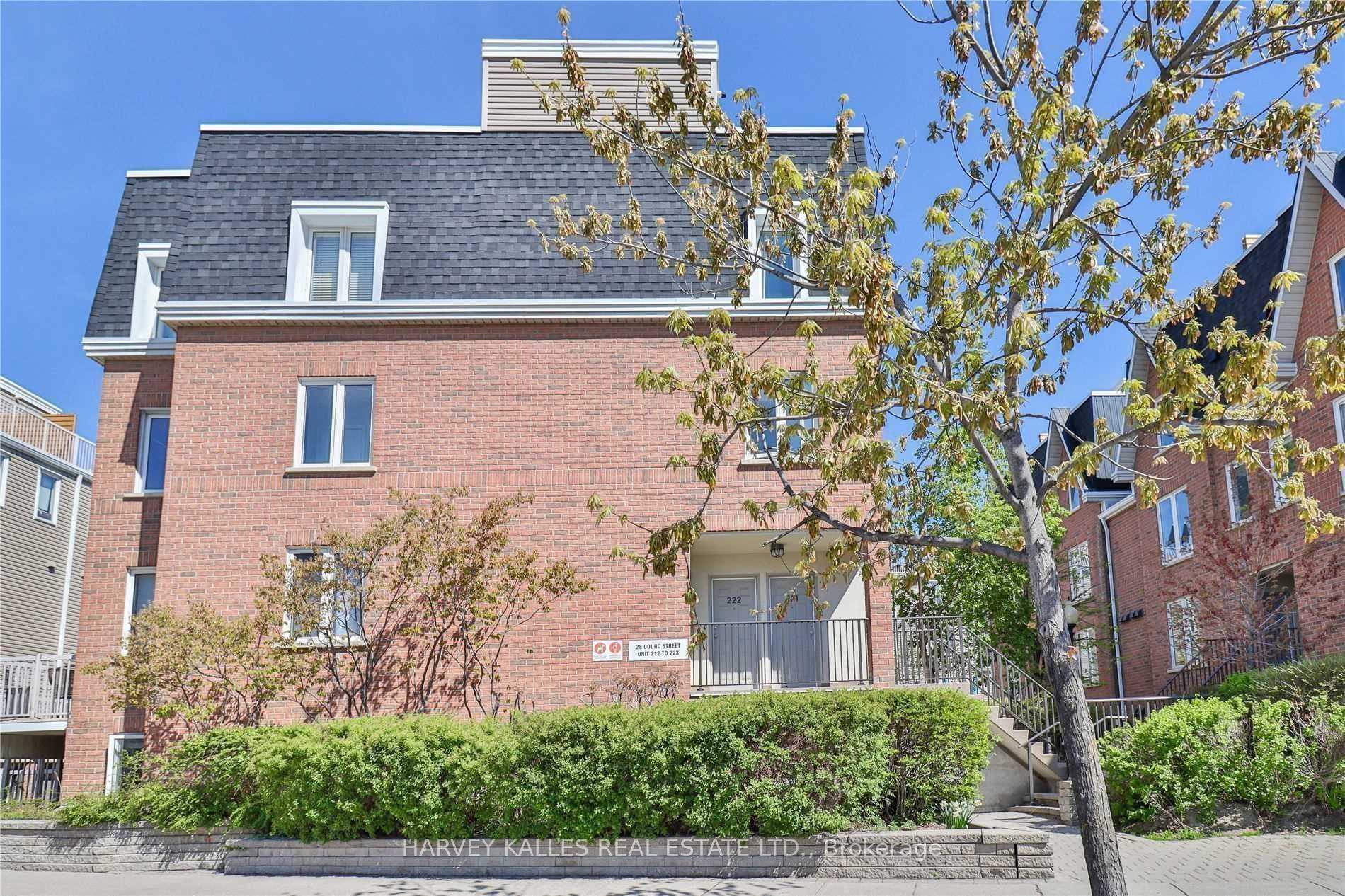 28 Douro Street 220, Toronto Unit: 220